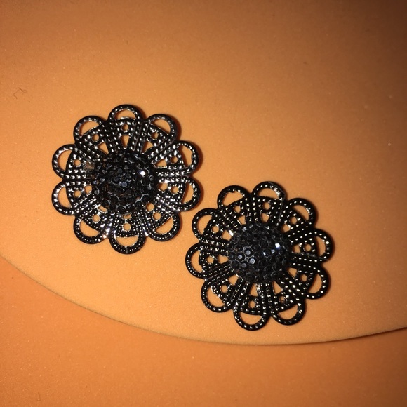 Flower earrings new - Picture 2 of 2